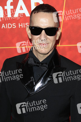 amfAR Gala Los Angeles 2018 in Beverly Hills
