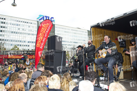 Straßenkonzert von The BossHoss in Berlin