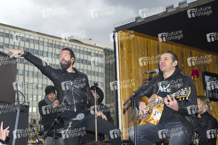 Straßenkonzert von The BossHoss in Berlin