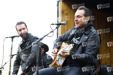 Straßenkonzert von The BossHoss in Berlin