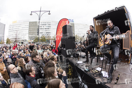 Straßenkonzert von The BossHoss in Berlin
