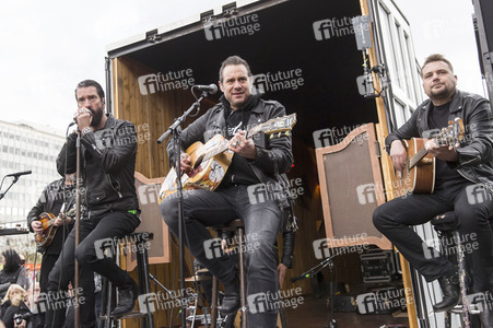 Straßenkonzert von The BossHoss in Berlin