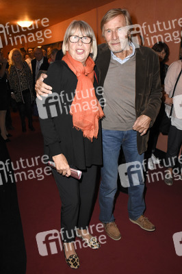 Theaterpremiere 'Arthur & Claire' in München