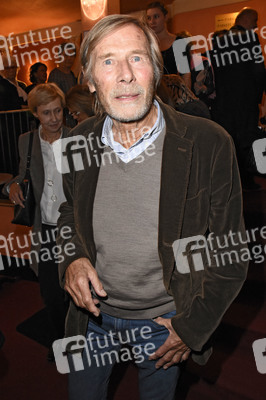 Theaterpremiere 'Arthur & Claire' in München