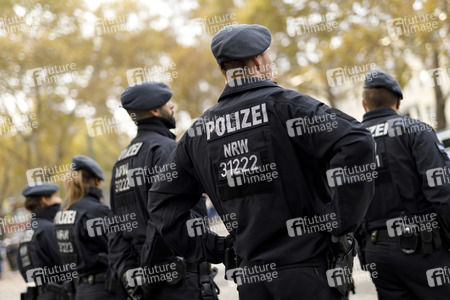 Kundgebung 'Für den Frieden in Europa' in Köln