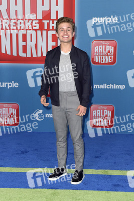 Filmpremiere 'Ralph reichts 2: Webcrasher - Chaos im Netz' in Los Angeles