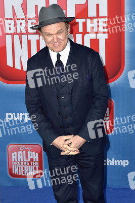 Filmpremiere 'Ralph reichts 2: Webcrasher - Chaos im Netz' in Los Angeles
