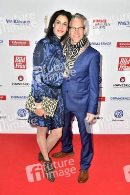 Goldene Bild der Frau 2018 in Hamburg