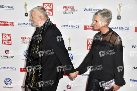 Goldene Bild der Frau 2018 in Hamburg