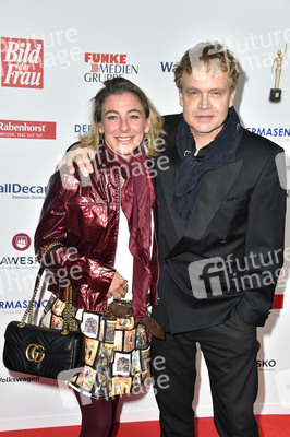 Goldene Bild der Frau 2018 in Hamburg