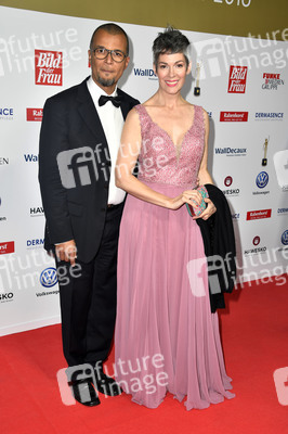Goldene Bild der Frau 2018 in Hamburg