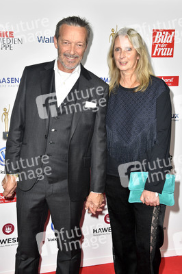 Goldene Bild der Frau 2018 in Hamburg