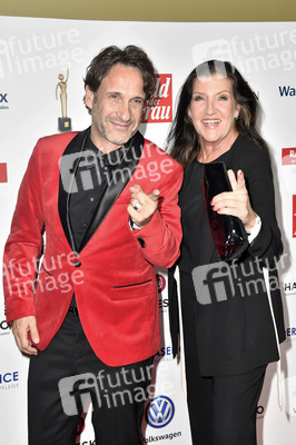 Goldene Bild der Frau 2018 in Hamburg