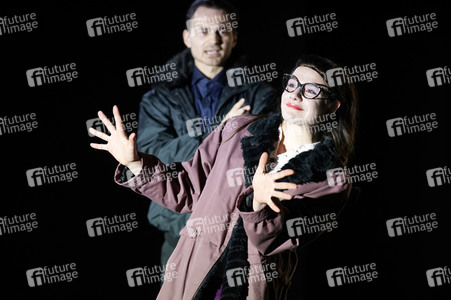 Theaterprobe 'Die stillen Trabanten' in Berlin