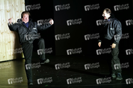 Theaterprobe 'Die stillen Trabanten' in Berlin