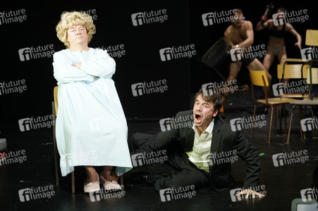 Theaterprobe 'Die stillen Trabanten' in Berlin