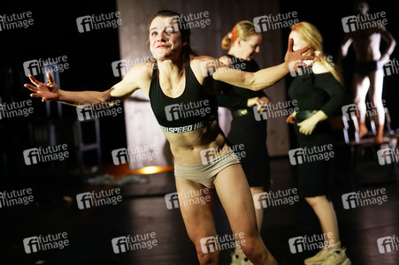Theaterprobe 'Die stillen Trabanten' in Berlin