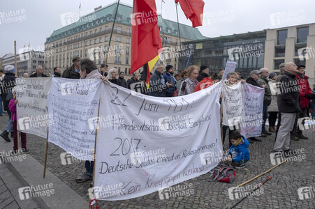 Kundgebung 'Aufstehen für eine neue soziale Demokratie' in Berlin