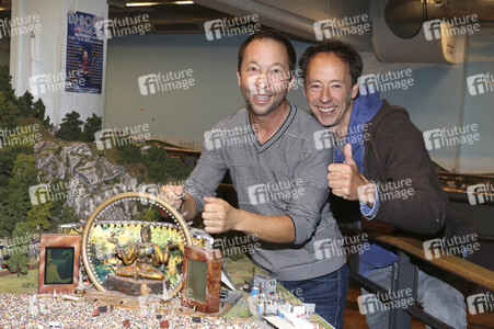 DJ Bobo besucht das Miniatur Wunderland in Hamburg