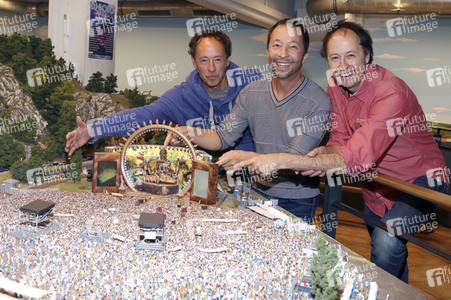 DJ Bobo besucht das Miniatur Wunderland in Hamburg