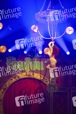 Premiere der Sarrasani Show 'Cirque FouFou' in Dresden