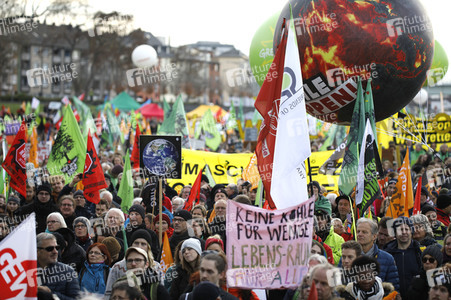 Demonstration 'Kohle stoppen - Klimaschutz jetzt!' in Köln