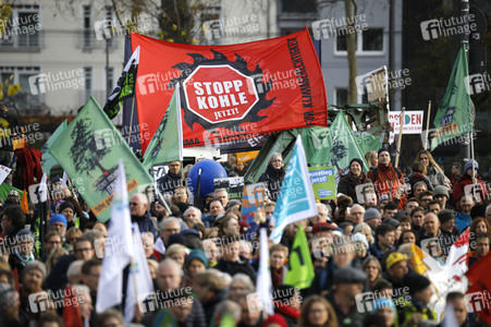 Demonstration 'Kohle stoppen - Klimaschutz jetzt!' in Köln
