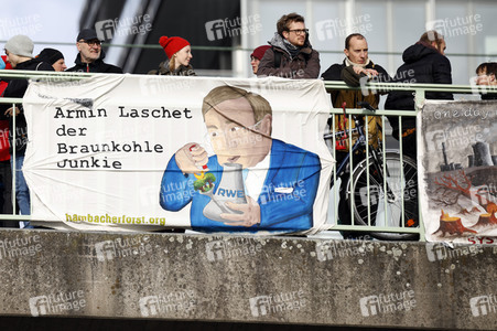 Demonstration 'Kohle stoppen - Klimaschutz jetzt!' in Köln