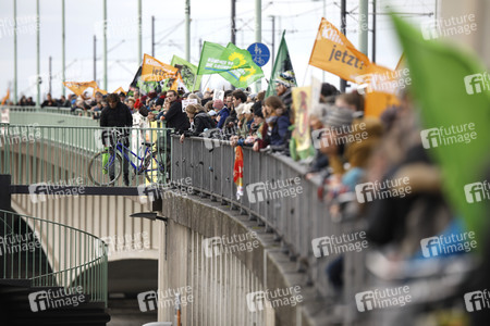 Demonstration 'Kohle stoppen - Klimaschutz jetzt!' in Köln