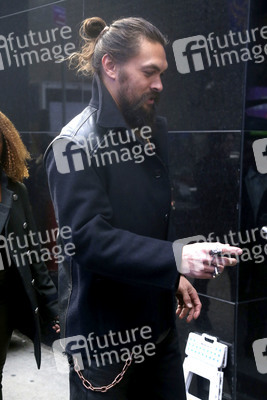 Jason Momoa in der Nachrichtensendung 'Good Morning America' in New York