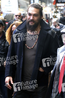 Jason Momoa in der Nachrichtensendung 'Good Morning America' in New York