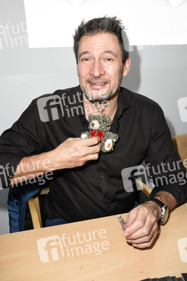 Charity Teddybären-Verkauf in München