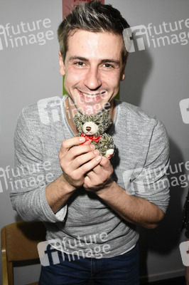 Charity Teddybären-Verkauf in München