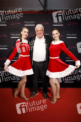 Premiere des Kölner Weihnachtscircus 2018 in Köln