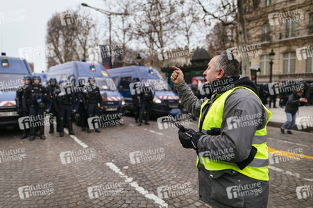 Gelbwesten-Protest in Paris