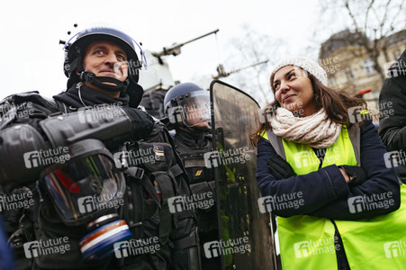 Gelbwesten-Protest in Paris