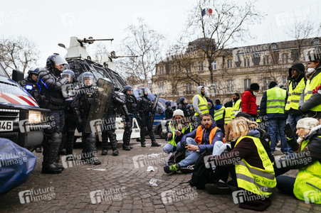Gelbwesten-Protest in Paris