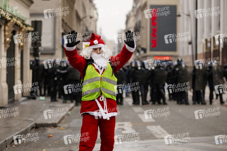 Gelbwesten-Protest in Paris