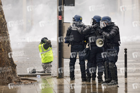 Gelbwesten-Protest in Paris