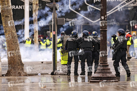 Gelbwesten-Protest in Paris