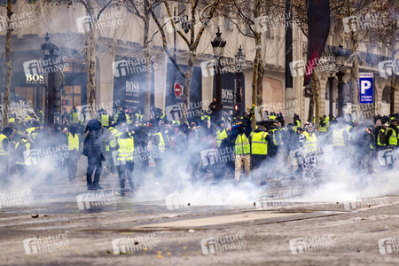 Gelbwesten-Protest in Paris