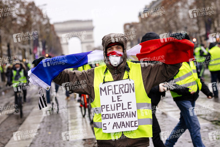 Gelbwesten-Protest in Paris