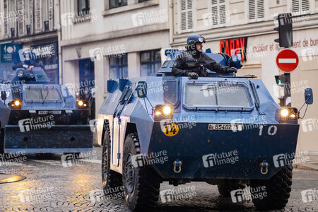 Gelbwesten-Protest in Paris