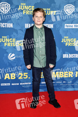 Filmpremiere 'Der Junge muss an die frische Luft' in Berlin