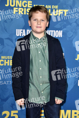 Filmpremiere 'Der Junge muss an die frische Luft' in Berlin