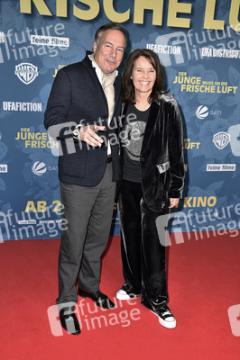 Filmpremiere 'Der Junge muss an die frische Luft' in Berlin