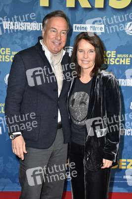 Filmpremiere 'Der Junge muss an die frische Luft' in Berlin