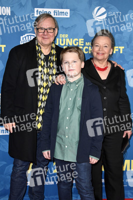 Filmpremiere 'Der Junge muss an die frische Luft' in Berlin