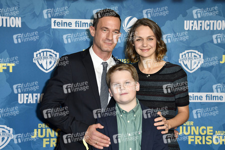 Filmpremiere 'Der Junge muss an die frische Luft' in Berlin