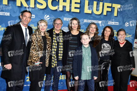 Filmpremiere 'Der Junge muss an die frische Luft' in Berlin